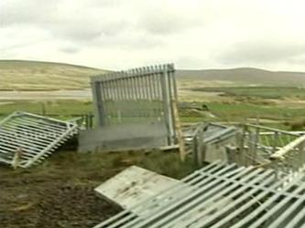Mayo - Further protest at Glengad