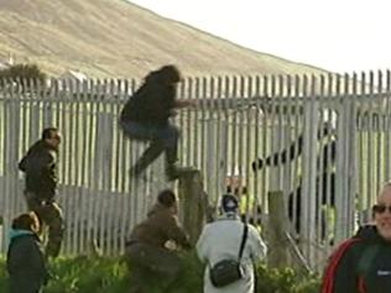 Glengad - Seven charged after demonstration