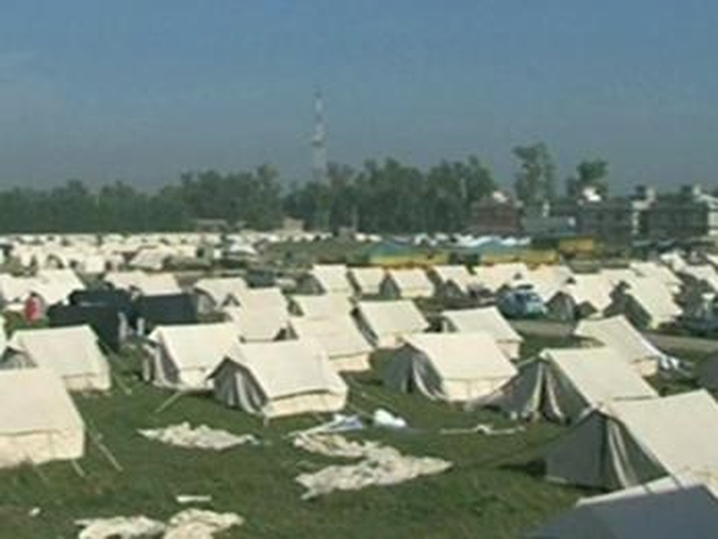 Pakistan - Over 2m people in refugee camps