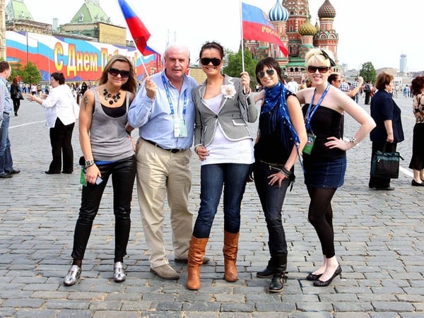 Sinéad Mulvey and Black Daisy sight-seeing with Marty Whelan