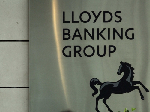 Lloyds - Latest bank chief to shun bonus