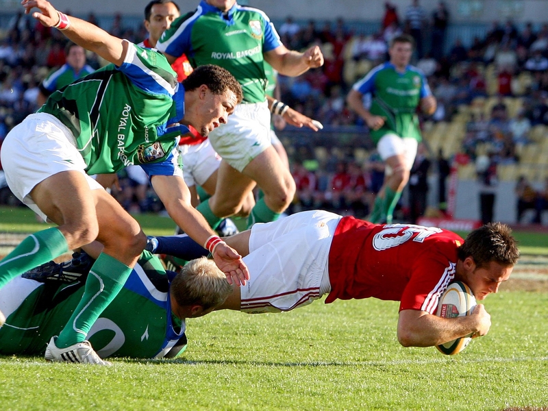 Lee Byrne scores - "The pecking order and thinking on who is in and out of contention for test slots may not be publicised, it is apparent from within the squad early on."