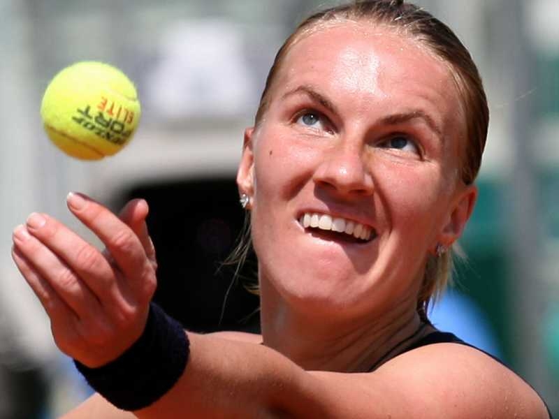 Svetlana Kuznetsova will meet compatriot Dinara Safina in Saturday's final