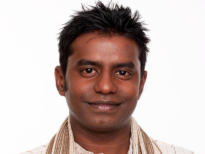 Sree - declares feelings for Norín