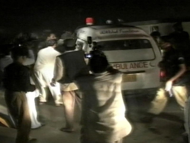 Peshawar - At least 11 killed in explosion