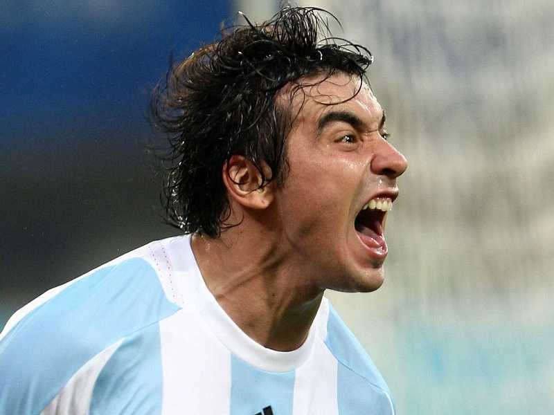 Ezequiel Lavezzi representing Argemtina during the 2008 Olympics