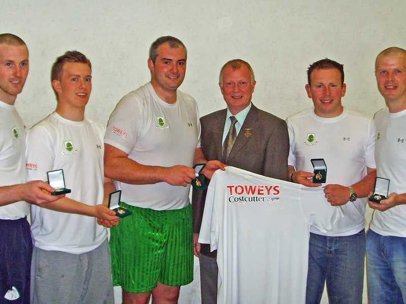 The victorious Ballaghaderreen team with Irish Handball President Tony Hannon