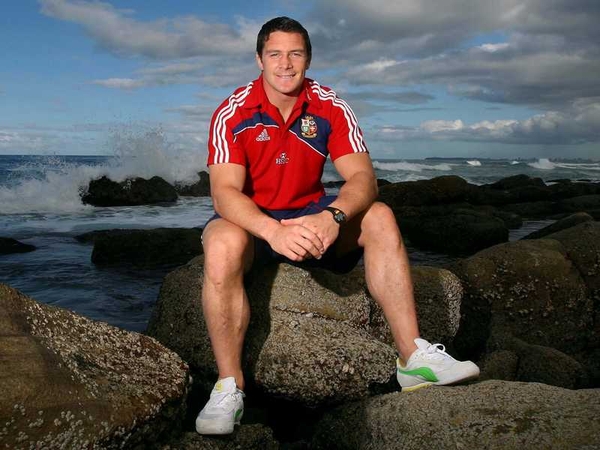 David Wallace is in at openside flanker