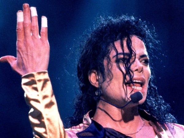 Michael Jackson - 80 hours of rehearsal footage for London concerts