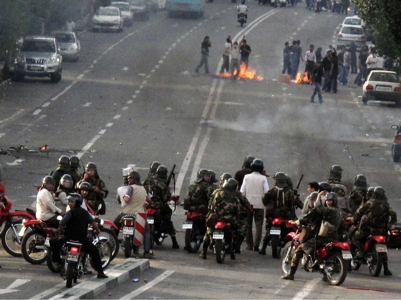 Iran - Britain blamed for stirring post-election protests