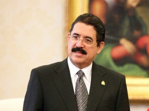 Manuel Zelaya - Plane refused permission to land