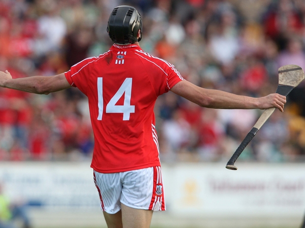 Aisake Ó h'Ailpín celebrates scoring
