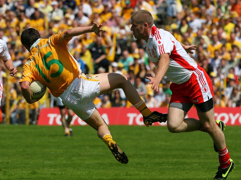 Antrim's Tomas McCann &amp; Tyrone's Kevin Hughes go head to head