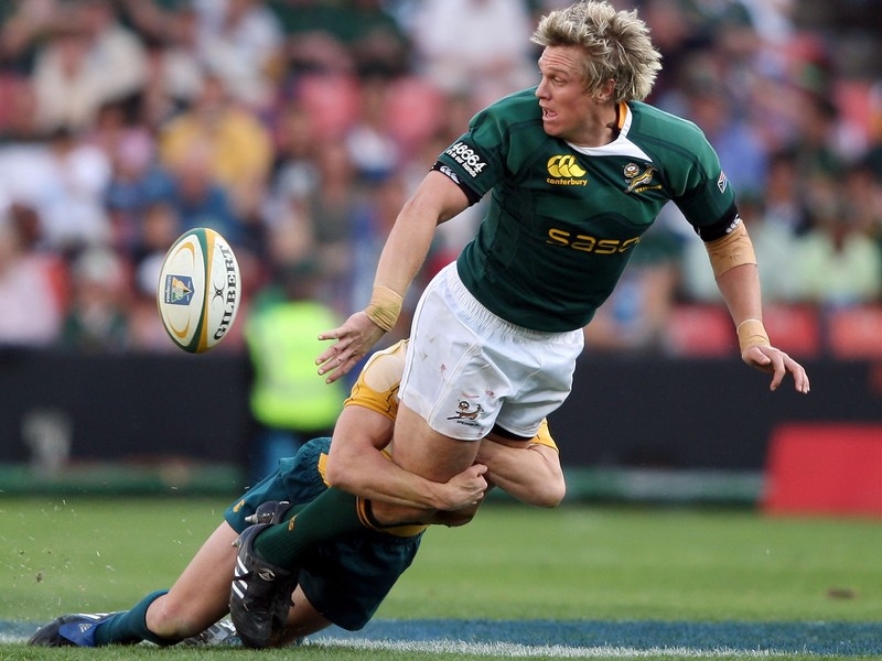 Jean de Villiers will join up with the Munster squad once South Africa's involvement in the Tri-Nations is over