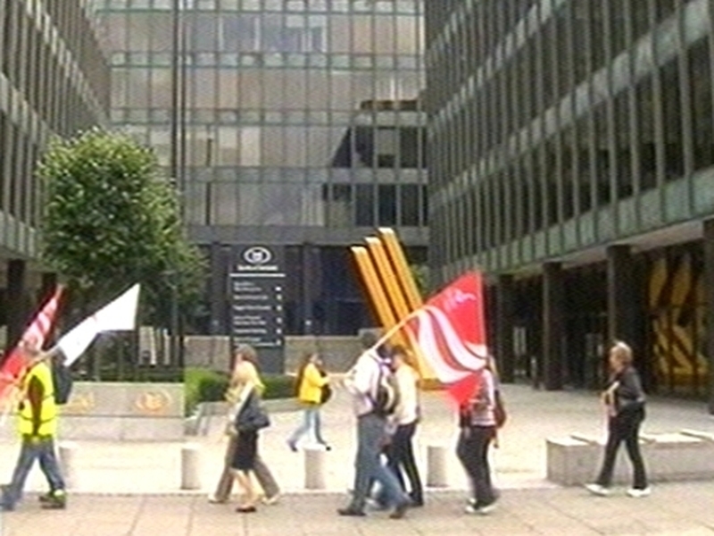 Bank of Ireland - Picket at headquarters