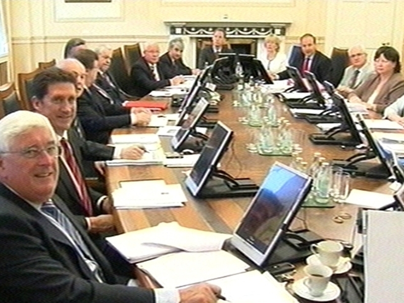 Cabinet - Carbon tax to be only change in taxation system