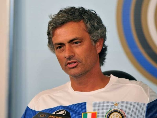 Jose Mourinho has hinted that he would like to see Frank Lampard or Steven Gerrard at Real Madrid