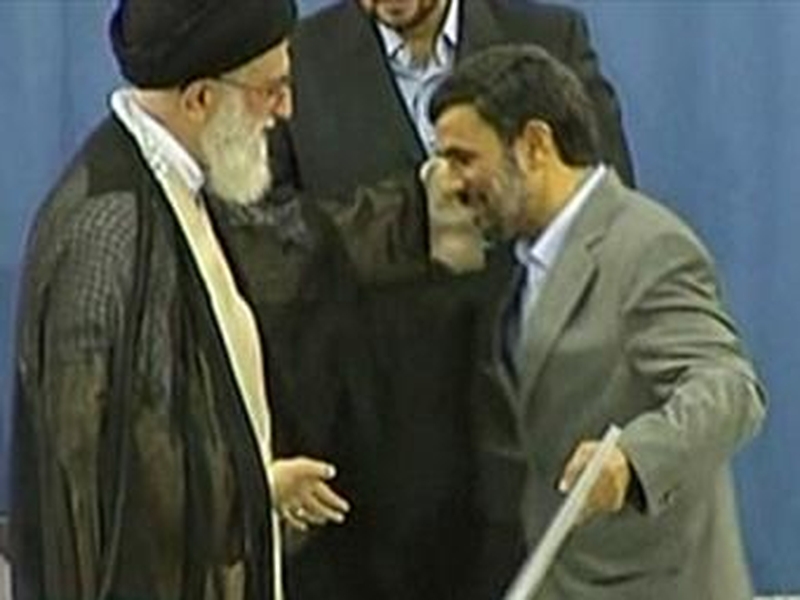 Khamenei - Ahmadinejad - President to be sworn in on Wednesday