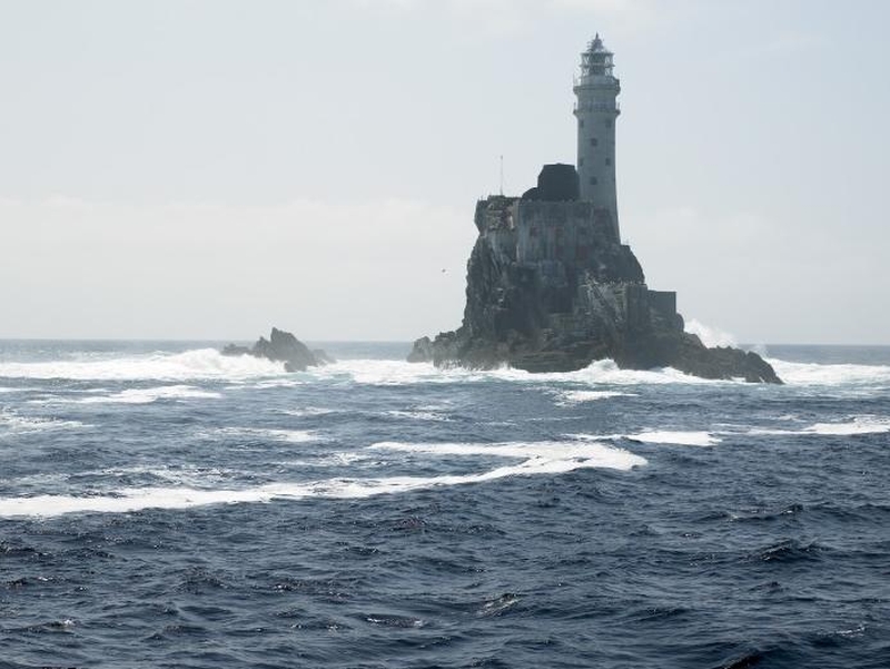 Fastnet Lighthouse - Search suspended
