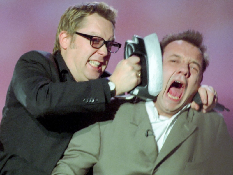 Vic Reeves &amp; Bob Mortimer - shows 'em how it's done