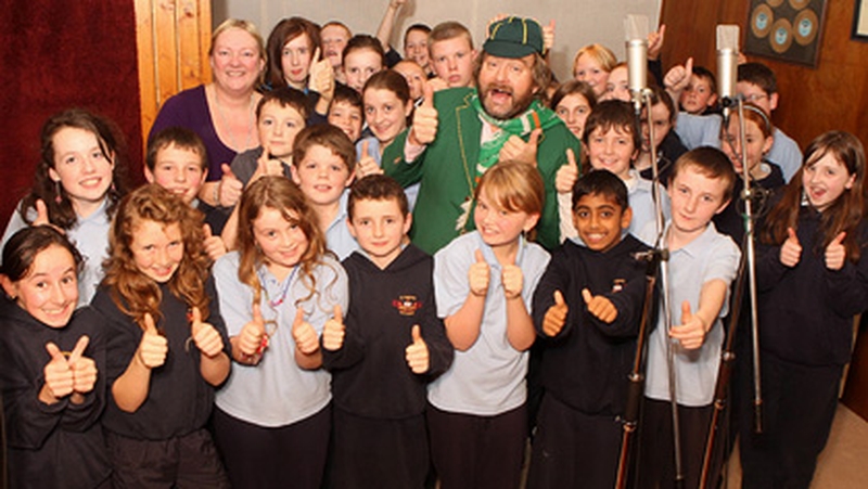 Brendan Grace and the crew