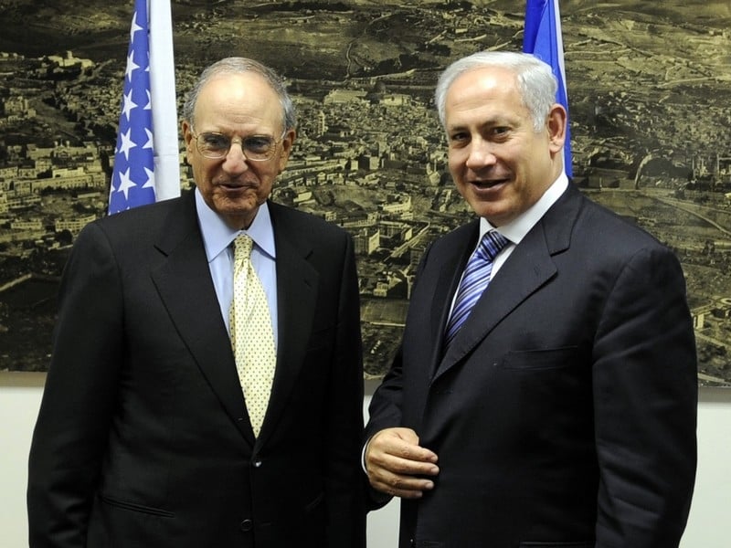 Mitchell &amp; Netanyahu - Israeli settlements on agenda at talks