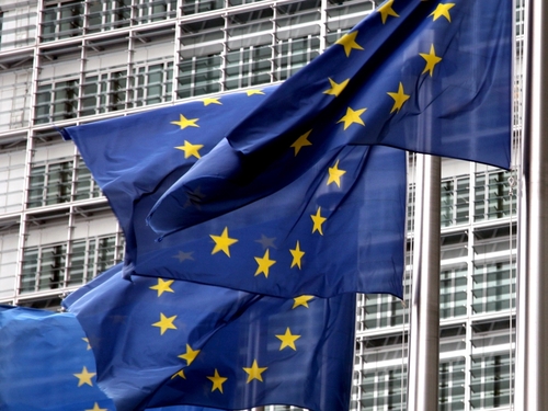 Lisbon Treaty - Yes side ahead