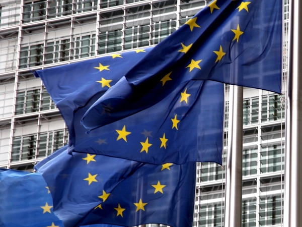 Lisbon Treaty - Yes side ahead