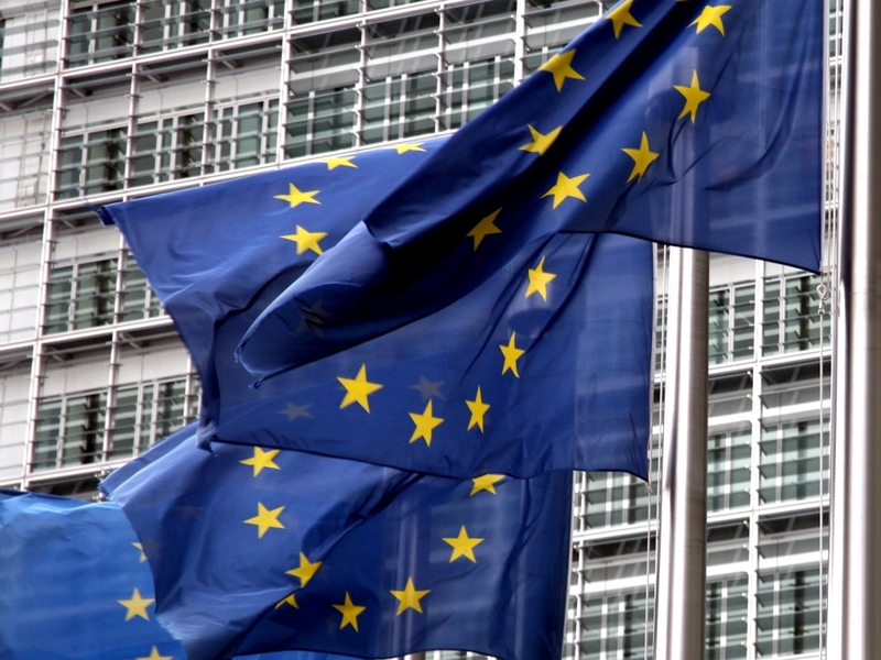 Lisbon Treaty - Yes side ahead
