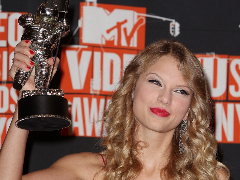 Swift - Moment of glory interrupted