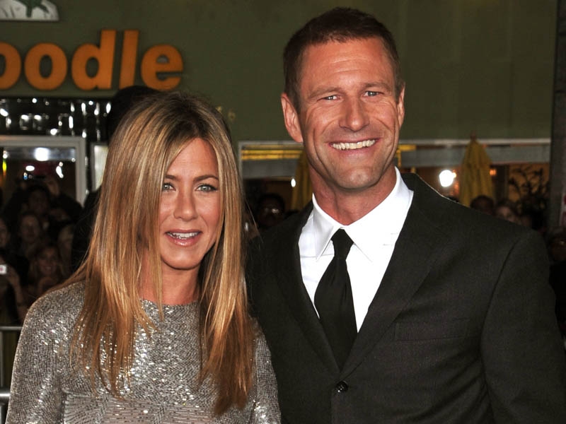 Jennifer Aniston and co-star Aaron Eckhart at the premiere of 'Love Happens'