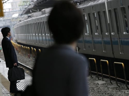 Japan - Train driver spotted toddler