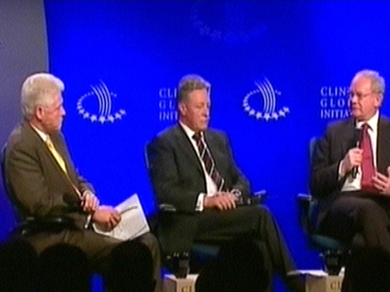 Bill Clinton - NI peace process lauded