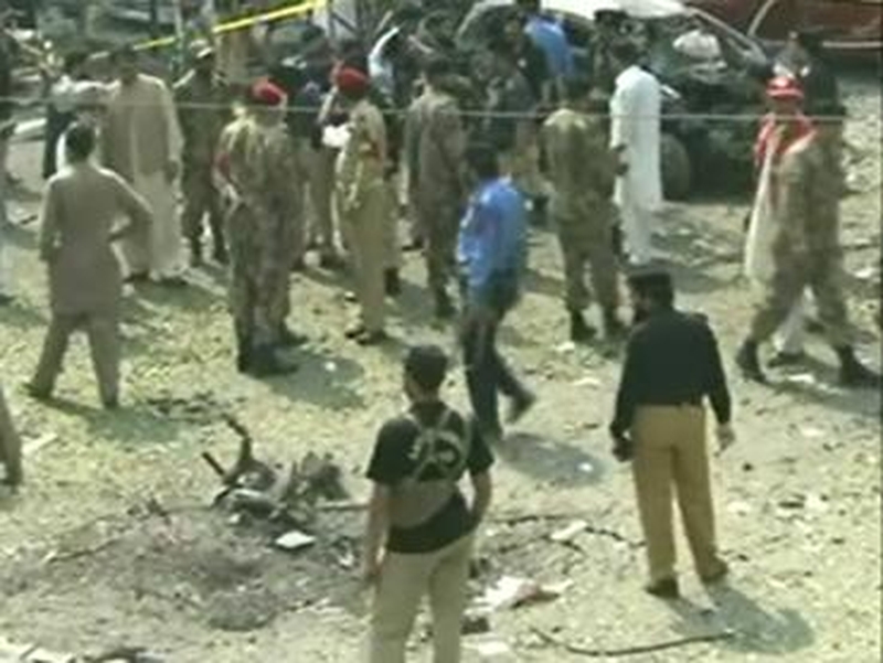 Pakistan - Two bomb attacks