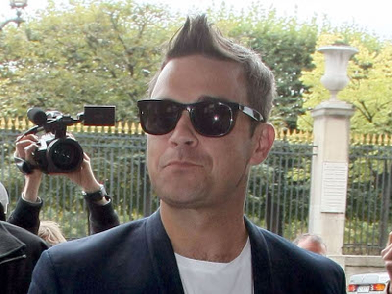 Robbie Williams - to duet with Gary Barlow