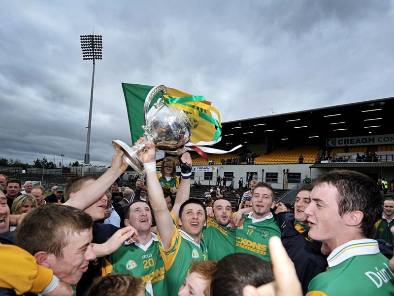Dunloy celebrate with the trophy
