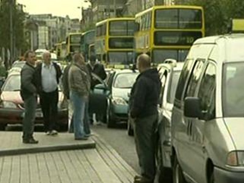 O'Connell St - Drivers protest over industry conditions