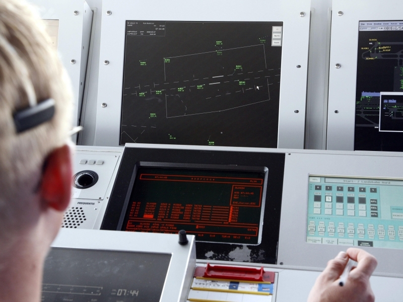 Air Traffic Contol - Computer problem in Prestwick