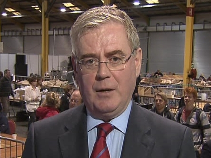 Eamon Gilmore - Concerned over expenses controversy