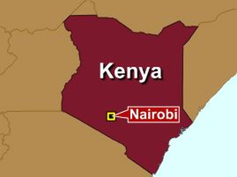 Nairobi - Aid workers flown to Somalia