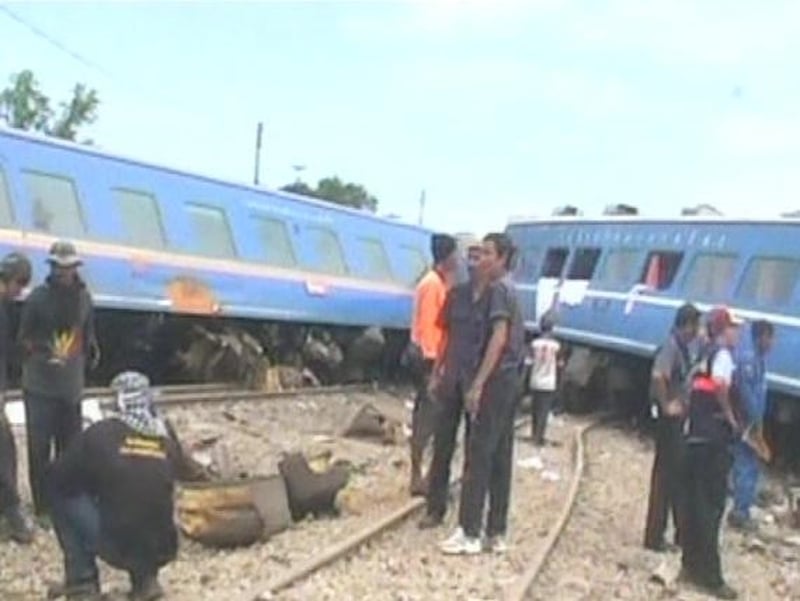 Thailand - 45 people sent to two hospitals