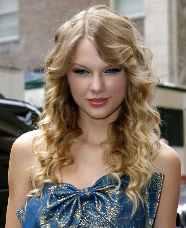 Swift - Planning to launch a range of dresses