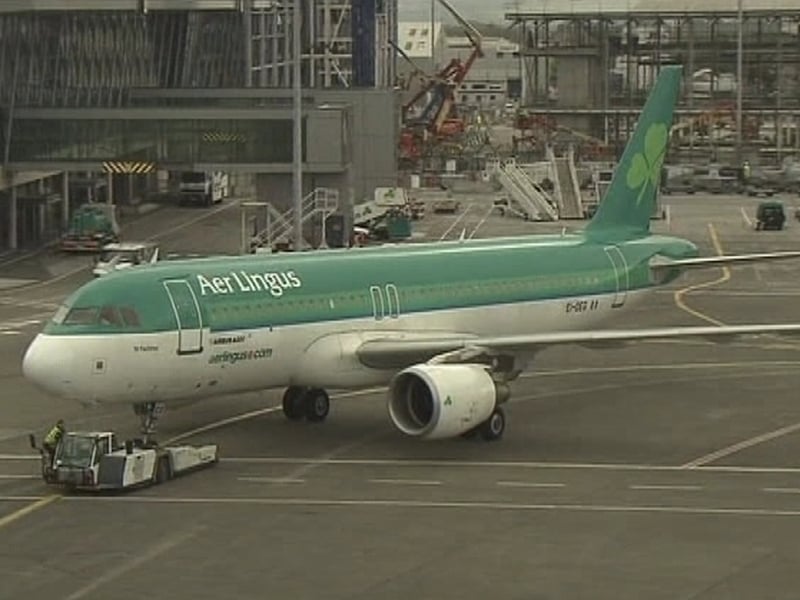 Aer Lingus - Pilots accept cost-reduction package