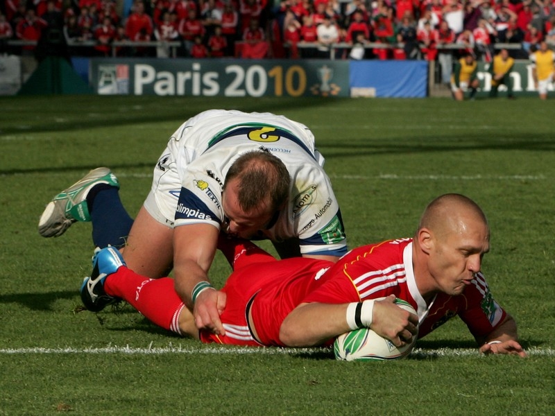 Man of the Match Paul Warwick goes over for his try