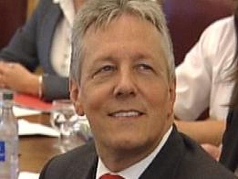 Peter Robinson - Failed to set devolution date
