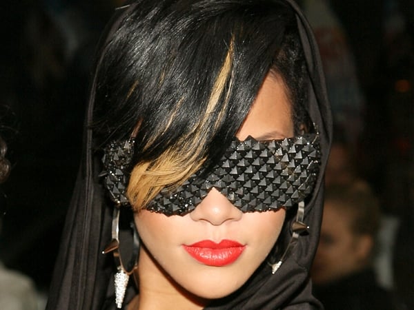 Rihanna - New album out next month