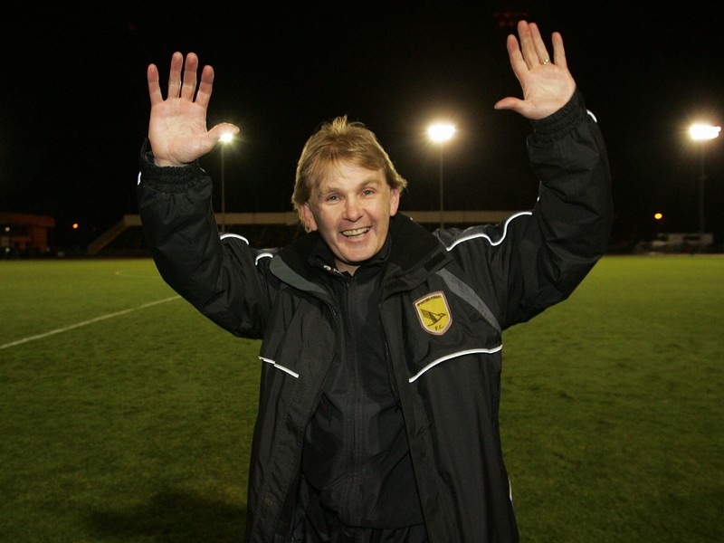 Liam Buckley's Sporting Fingal take a two-goal lead into the second leg of the play-off at the Carlisle Grounds on Monday