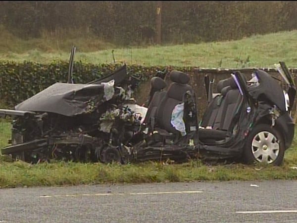 N25 - Two killed in crash