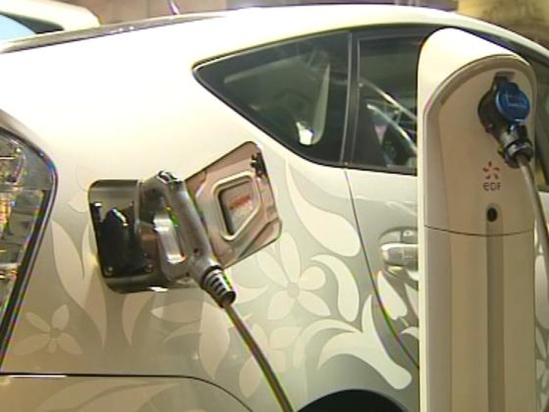 Electric cars - 1,500 charging points to be installed by next year