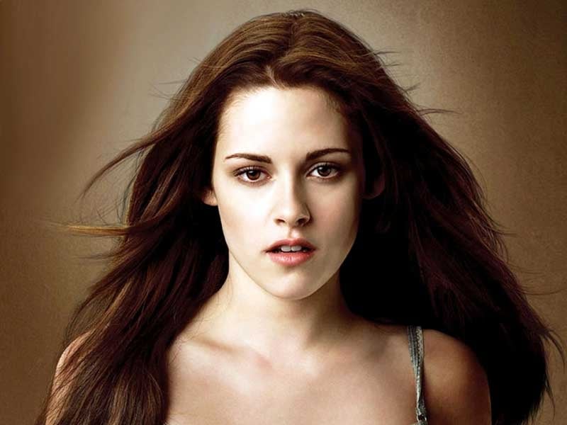 Stewart as Bella Swan in New Moon